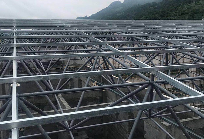 梅州仁怀冠英学校艺体楼网架